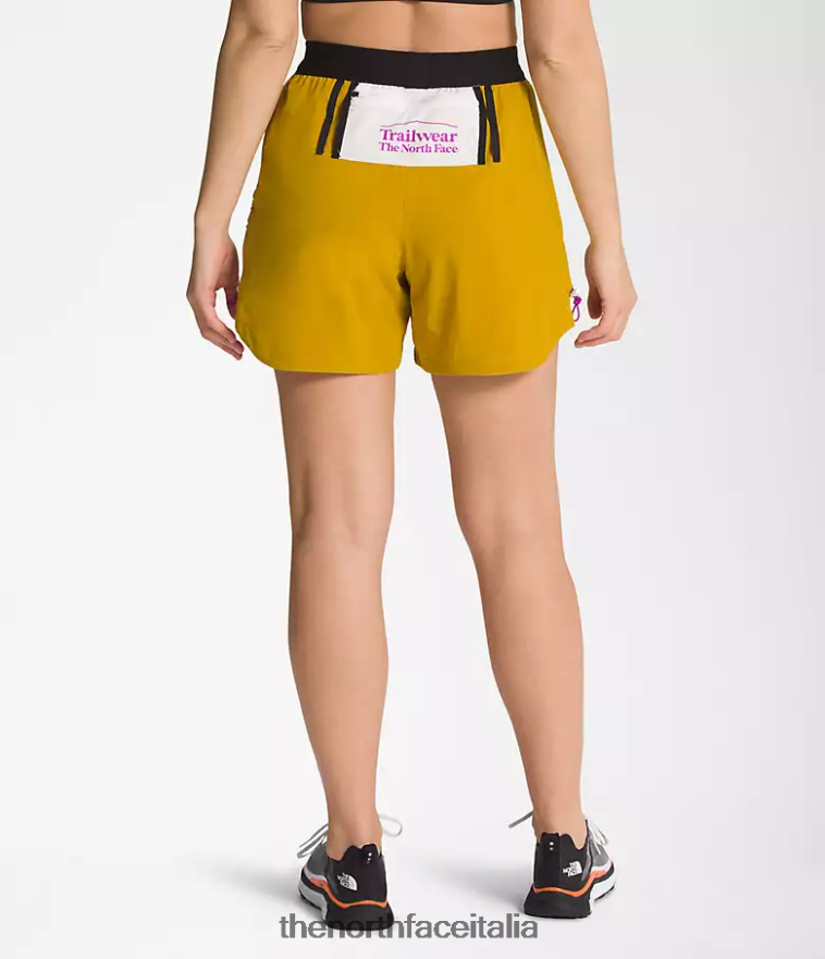 The North Face vestiario 460N8D626 giallo legno di freccia/bianco gardenia donne pantaloncini da trailwear okt