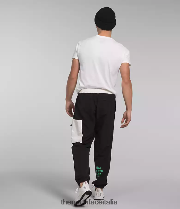 The North Face vestiario 460N8D489 tnf nero/bianco gardenia uomini pantaloni facili in nylon tnf