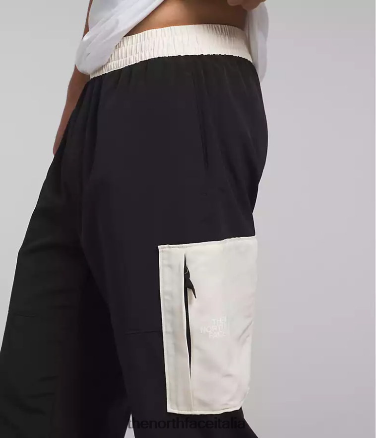 The North Face vestiario 460N8D489 tnf nero/bianco gardenia uomini pantaloni facili in nylon tnf