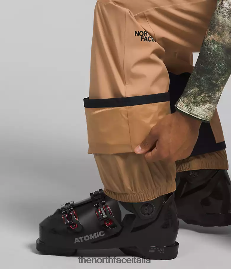 The North Face vestiario 460N8D708 burro di mandorle/tnf nero uomini pantaloni chakal